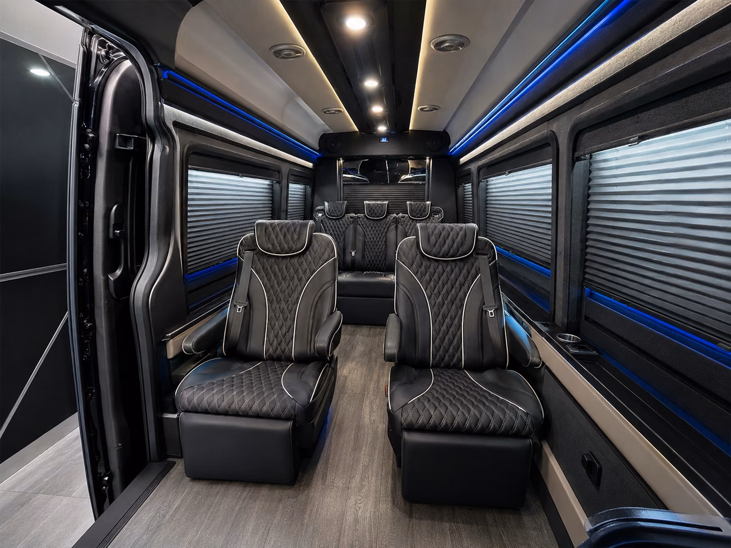 browse every bus type available for pembroke pines airport runs