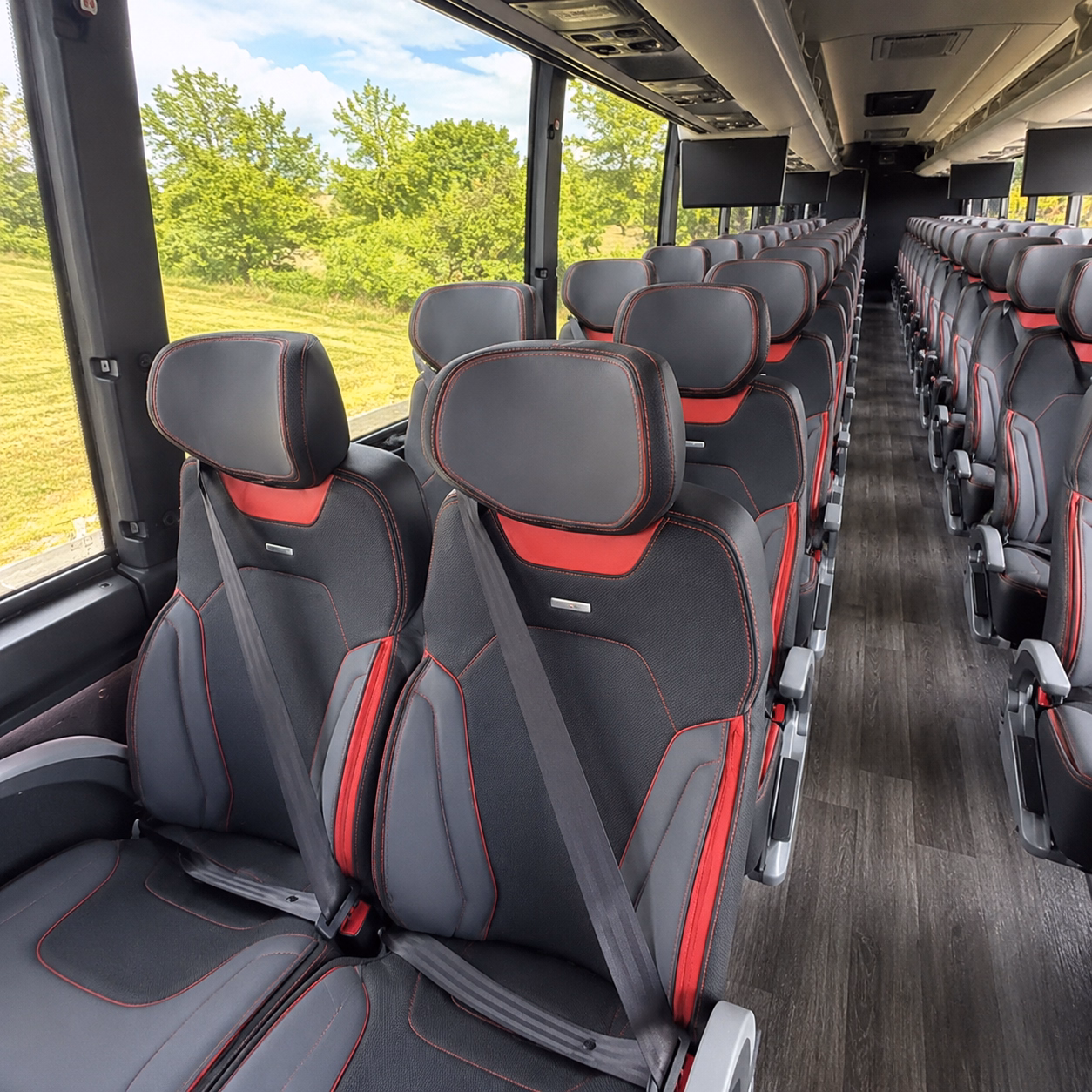 call 954 369 0988 to arrange group airport transfers from pembroke pines to fll and mia
