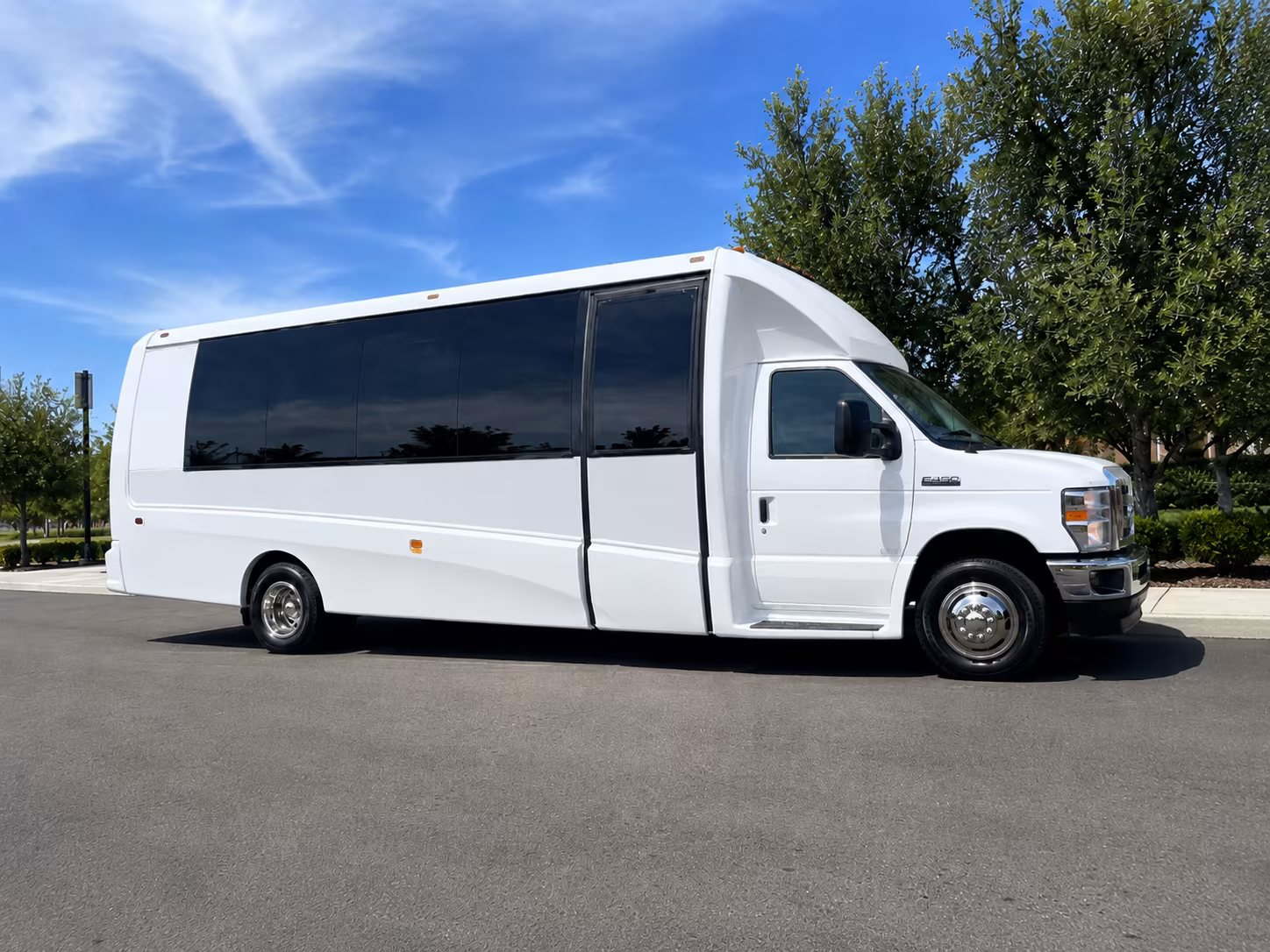 how distance and duration affect charter bus rates in pembroke pines florida