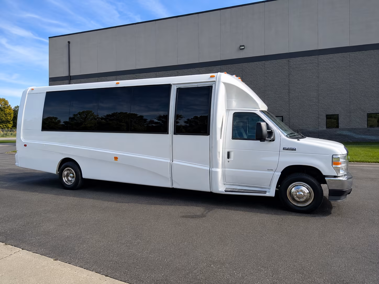 how the type of bus changes the price in pembroke pines florida