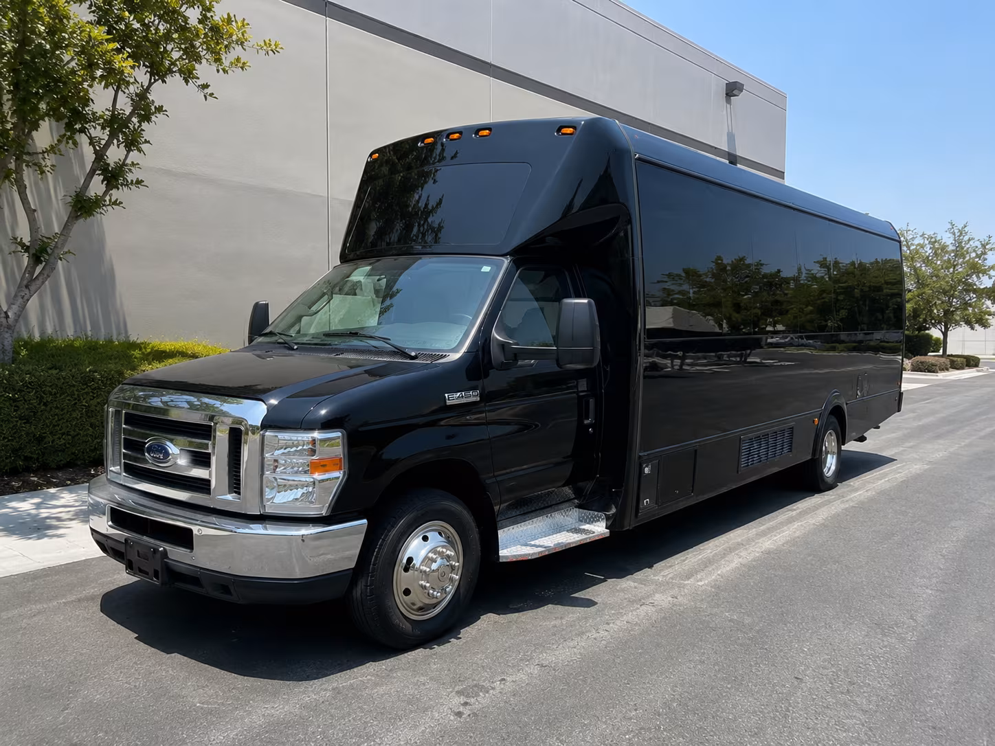 pembroke pines holiday party bus rental