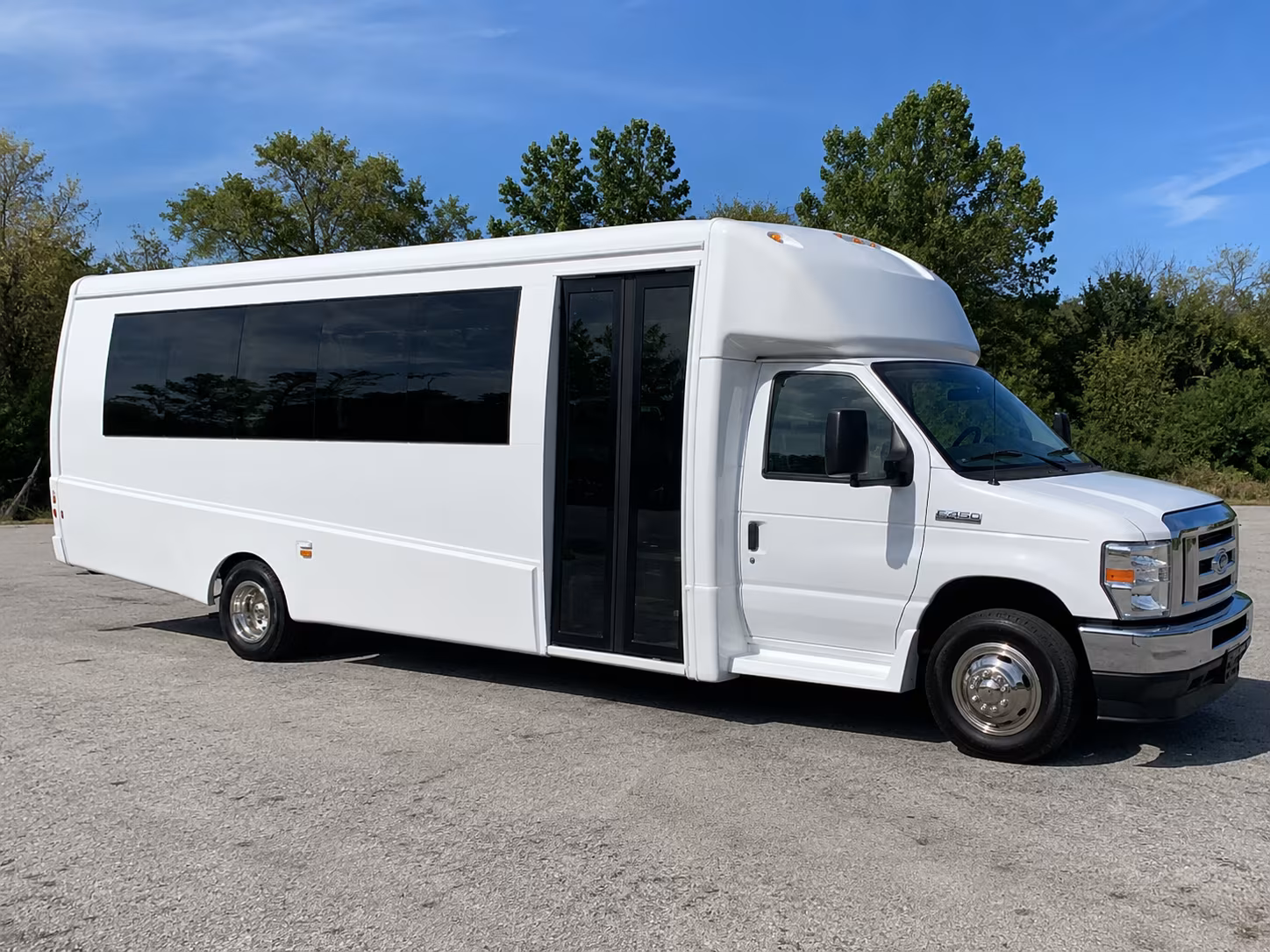 pembrokepinescharterbuscompany com connects you prom party bus rental